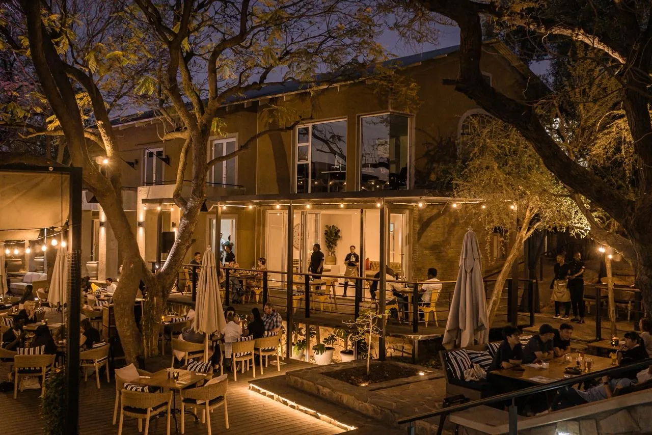 Read more about the article Windhoek’s Table: How Zest Marries Mediterranean Simplicity with Namibian Heritage